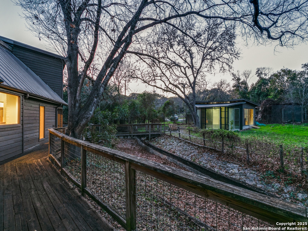 2603 Brookhurst