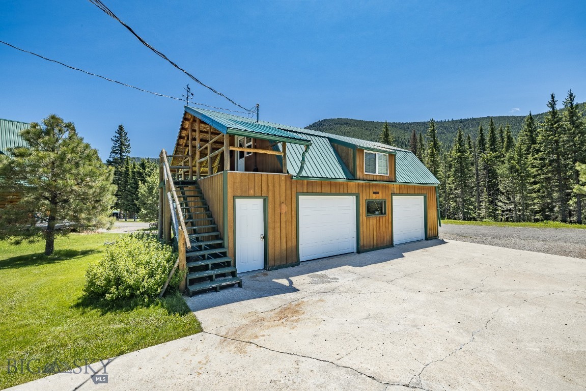 2052 US Highway 89 N