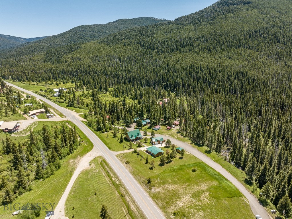 2052 US Highway 89 N