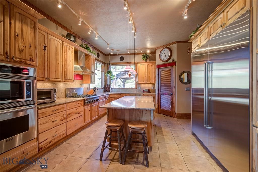 250 Wapiti Peak Trail