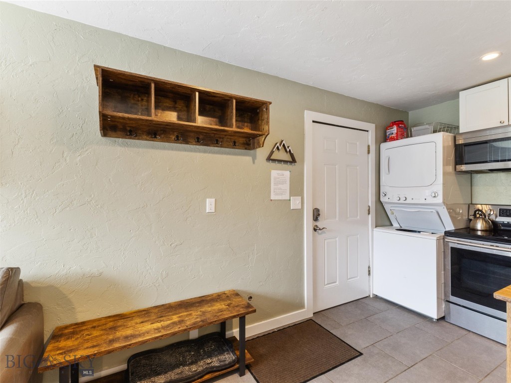 21 Sitting Bull Road 1312