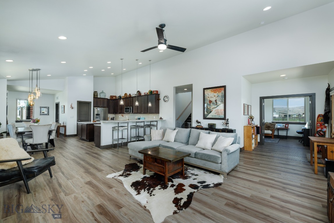 55 E Shade Tree Lane