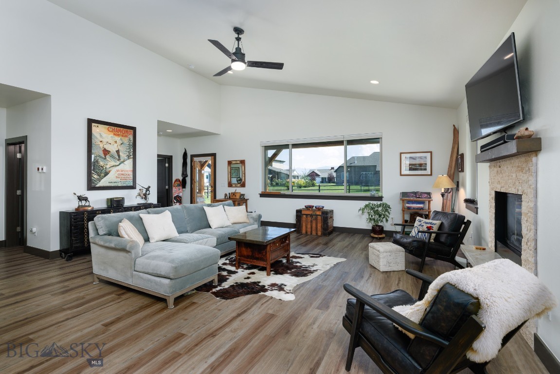 55 E Shade Tree Lane