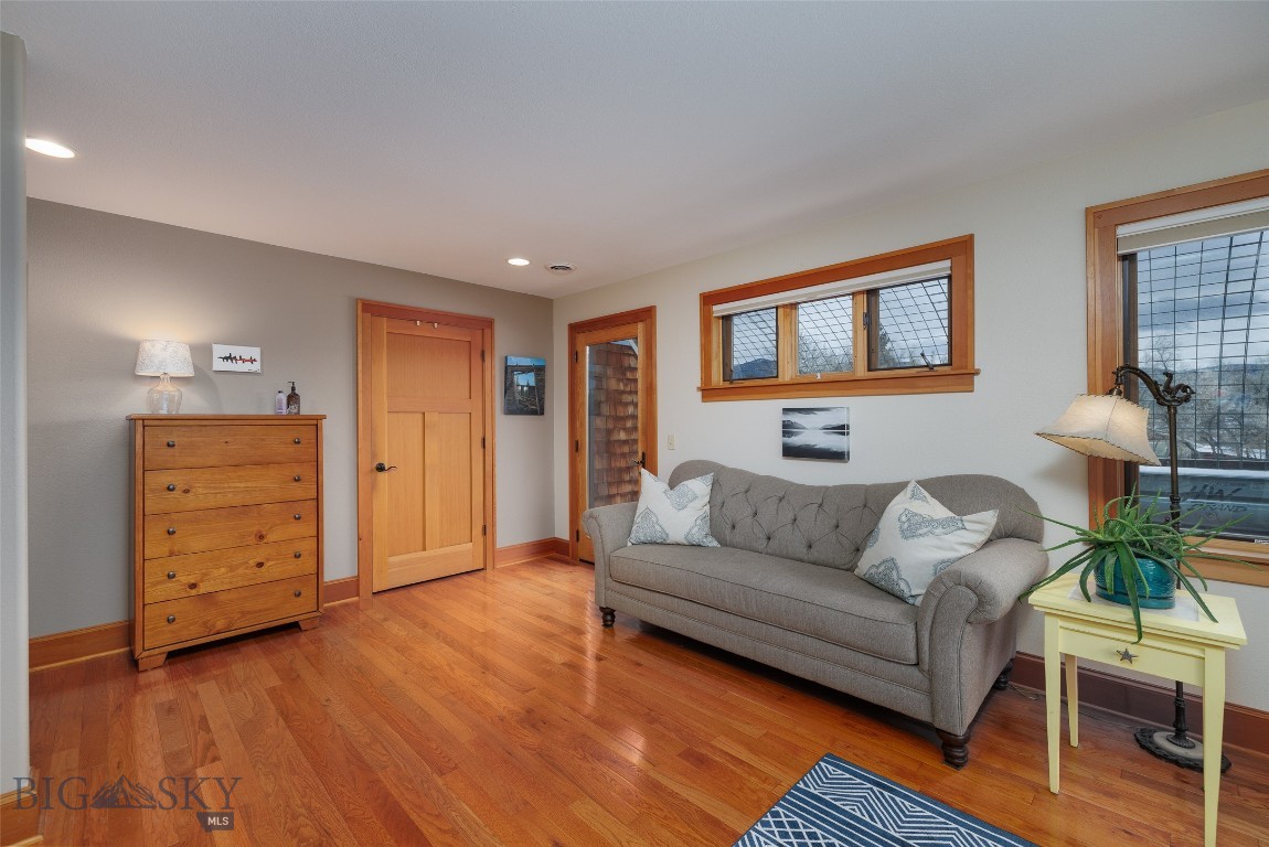 4055 Sourdough Road