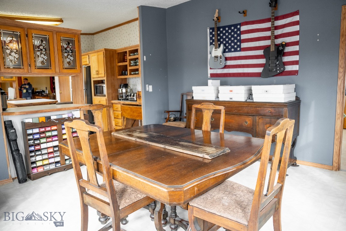 2440 US Highway 89 N