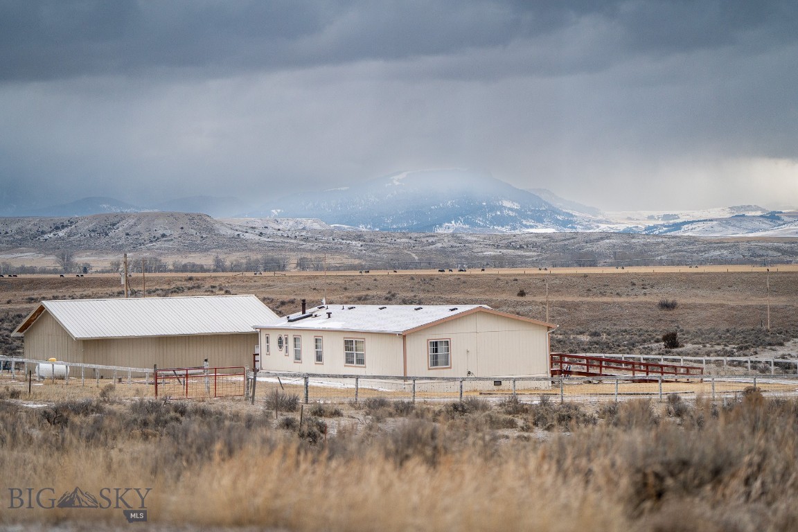 2440 US Highway 89 N