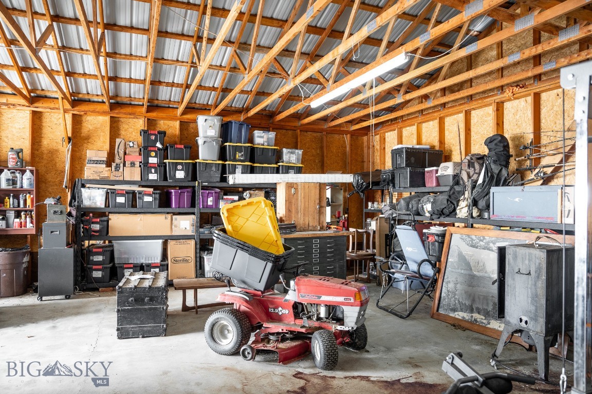 2440 US Highway 89 N