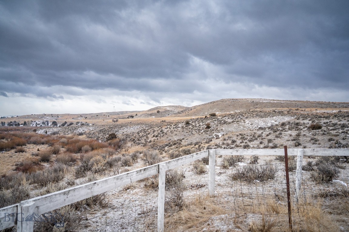 2440 US Highway 89 N