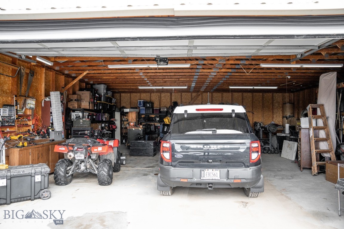 2440 US Highway 89 N