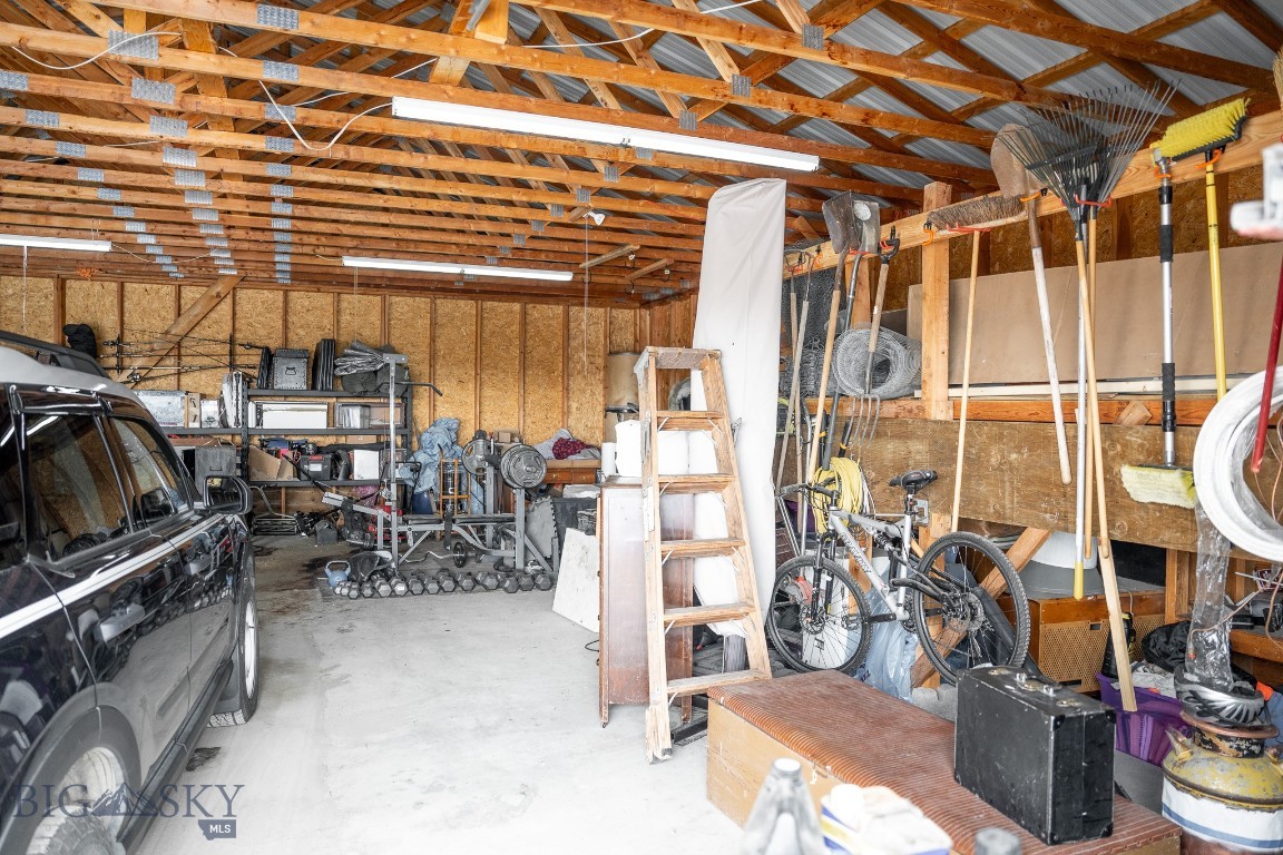 2440 US Highway 89 N