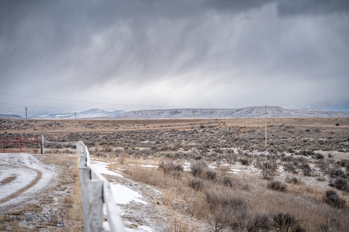 2440 US Highway 89 N