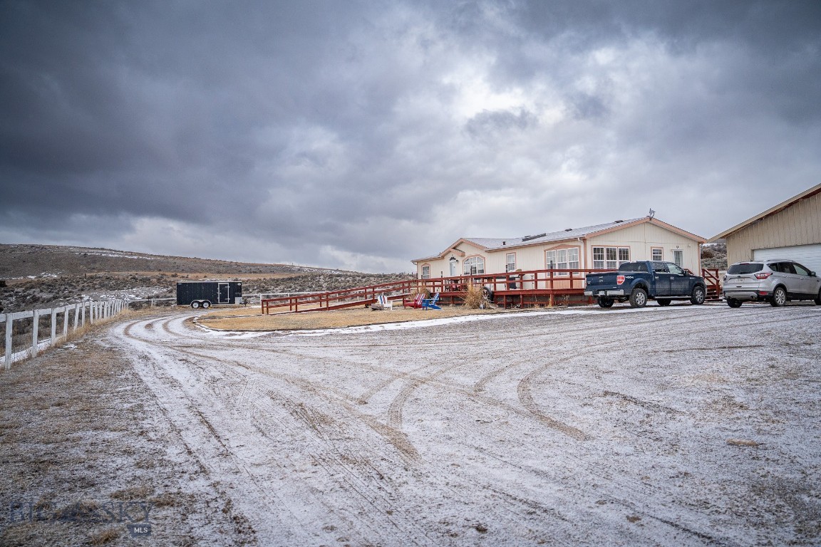 2440 US Highway 89 N