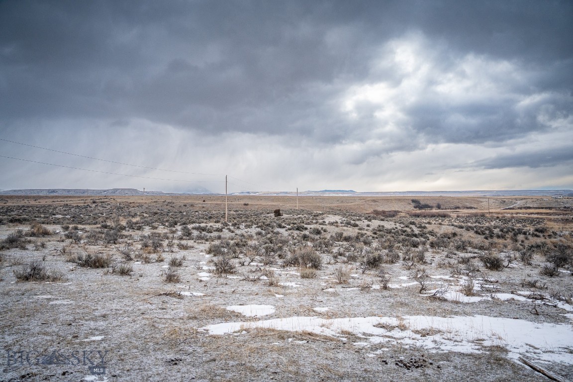 2440 US Highway 89 N