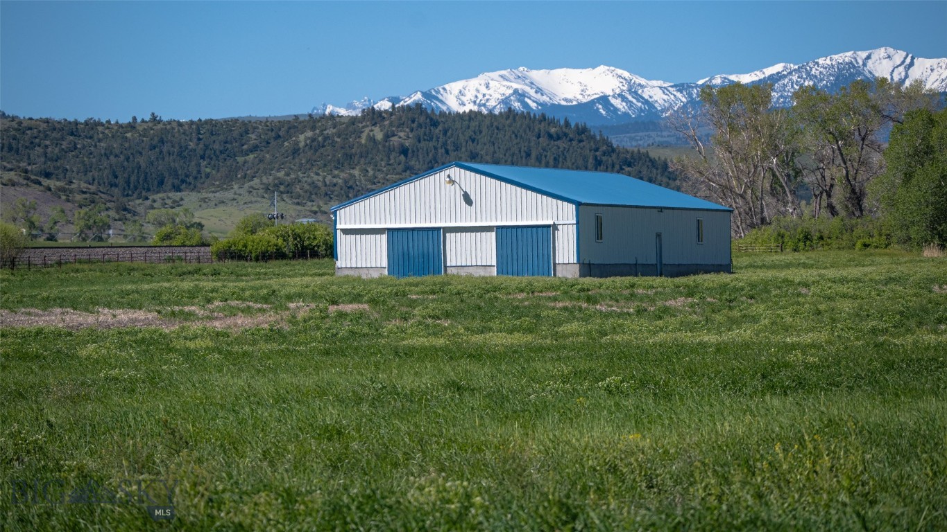 857 Highway 10 West