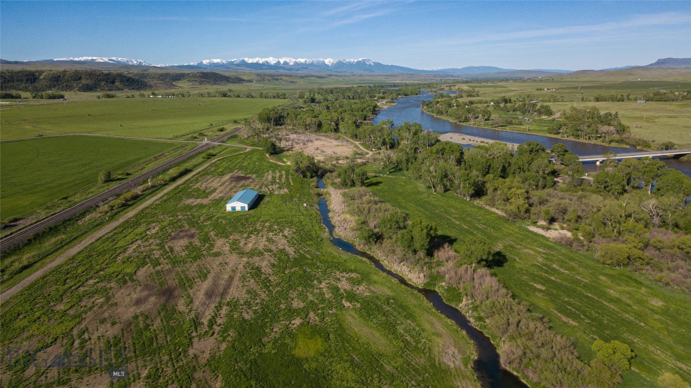 857 Highway 10 West