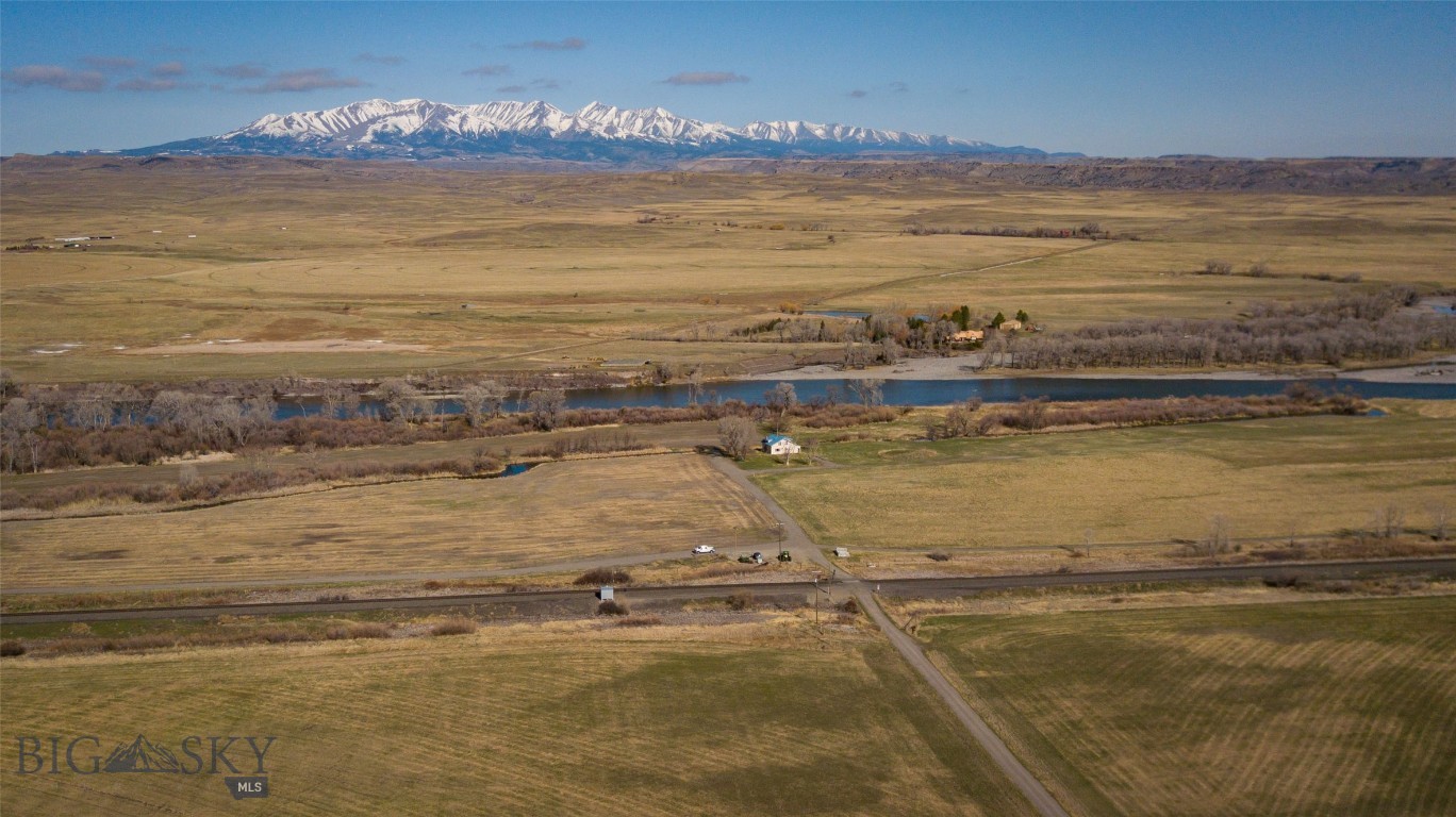 857 Highway 10 West