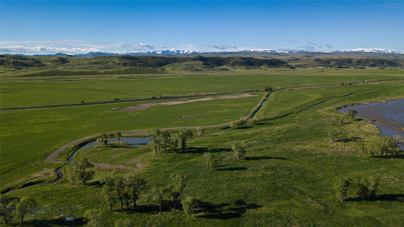 857 Highway 10 West