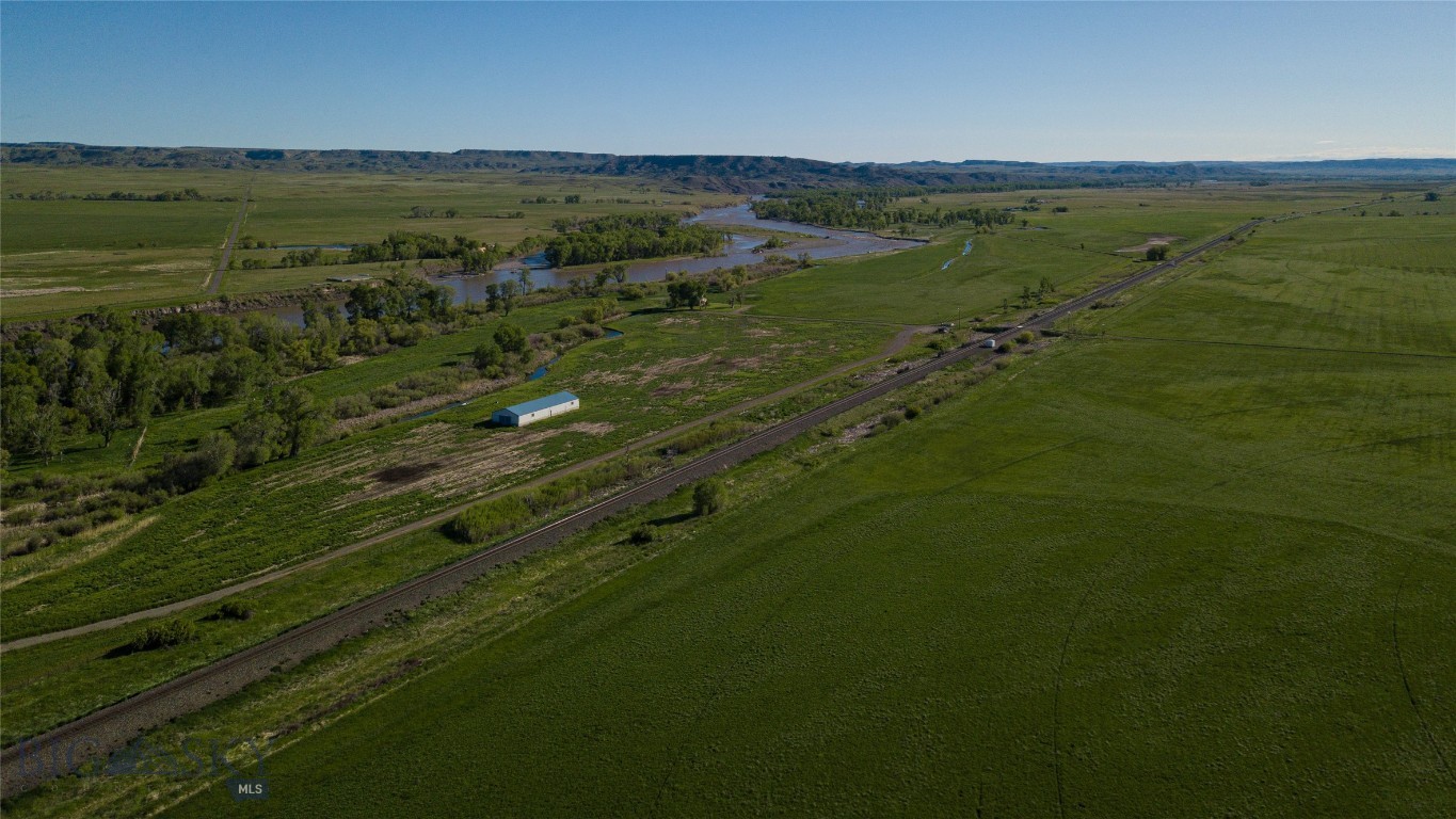 857 Highway 10 West