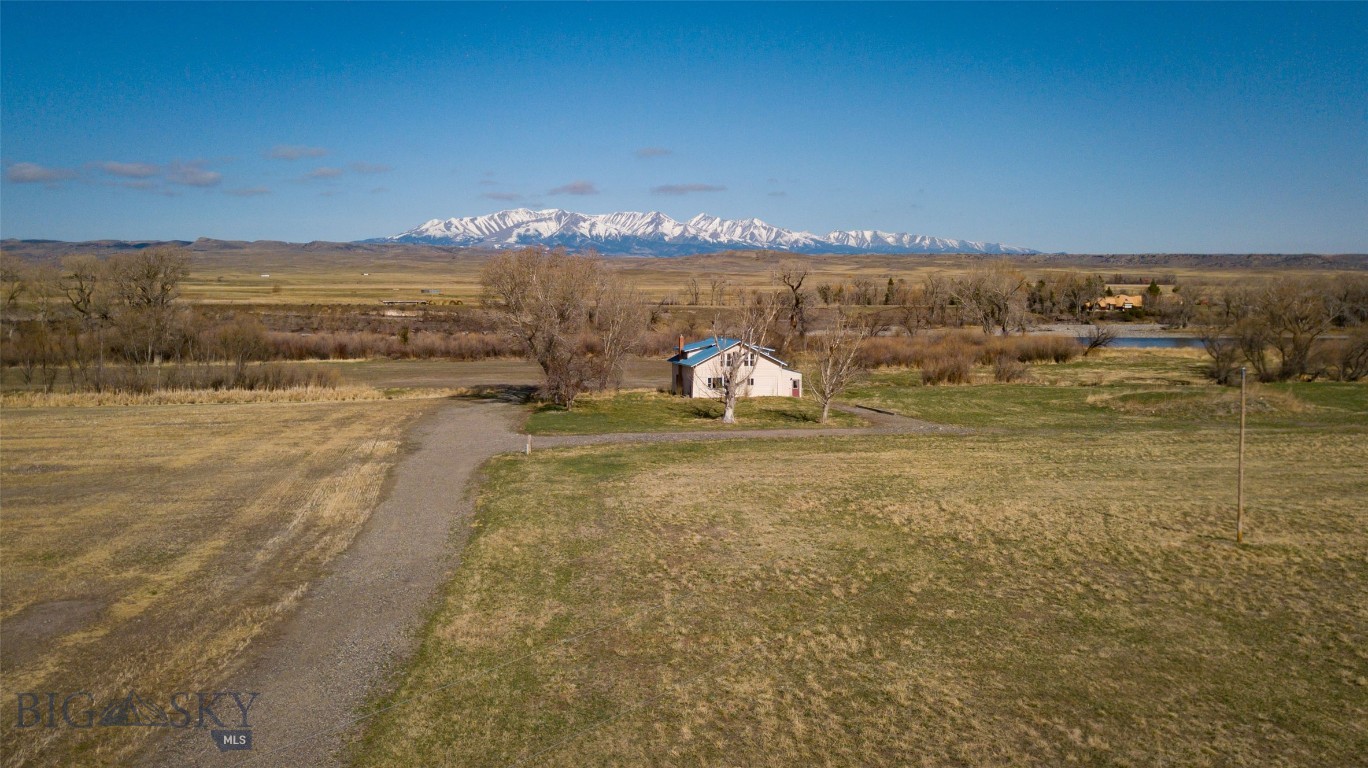857 Highway 10 West