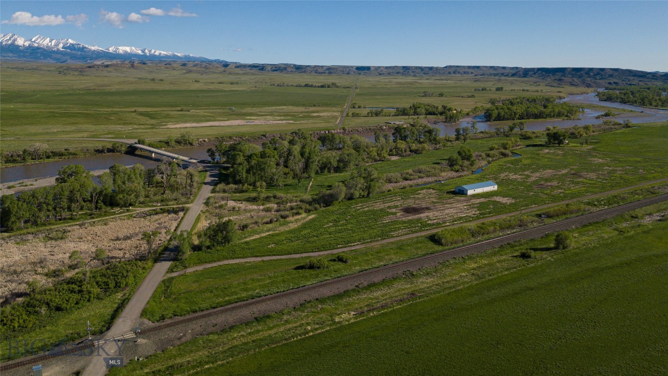 857 Highway 10 West