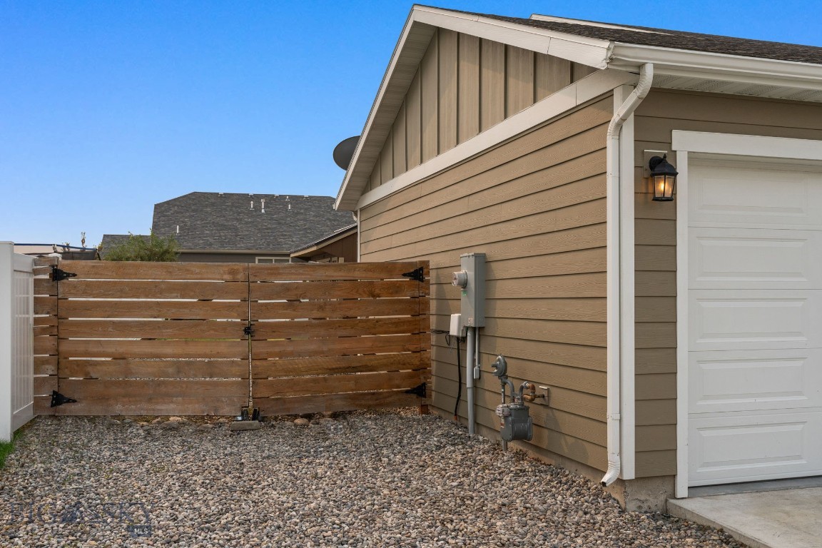 675 Stewart Loop