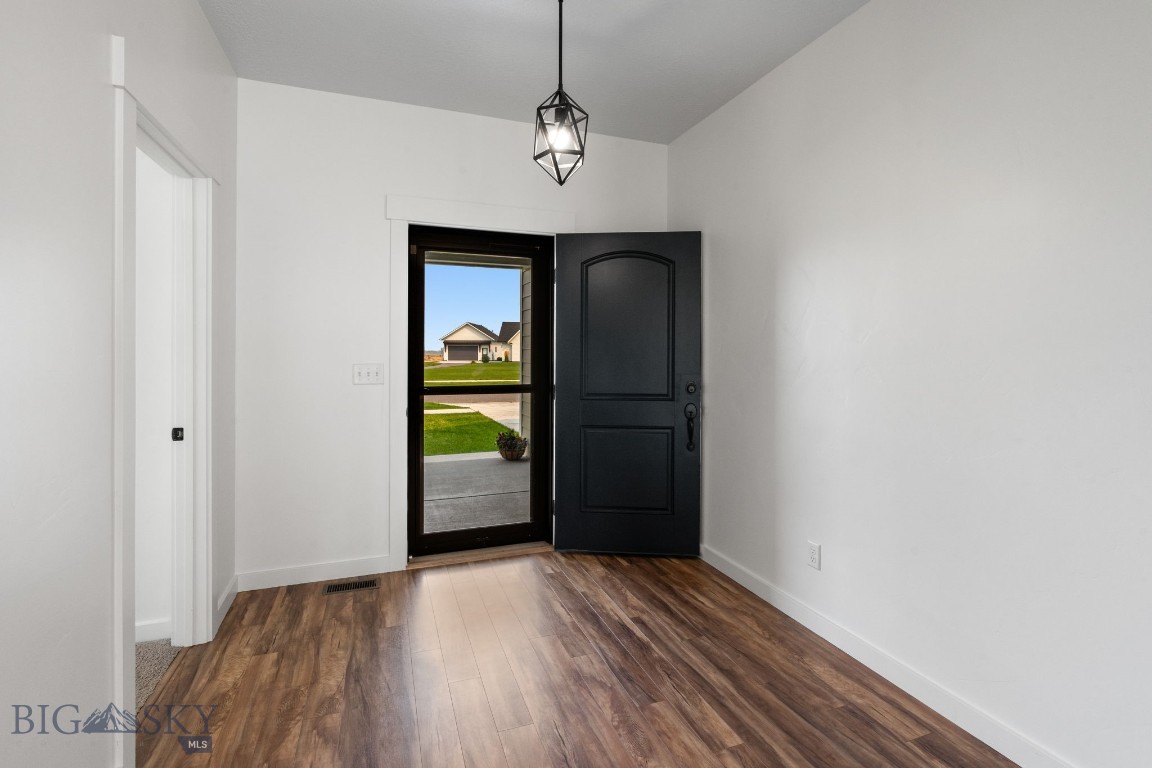 675 Stewart Loop