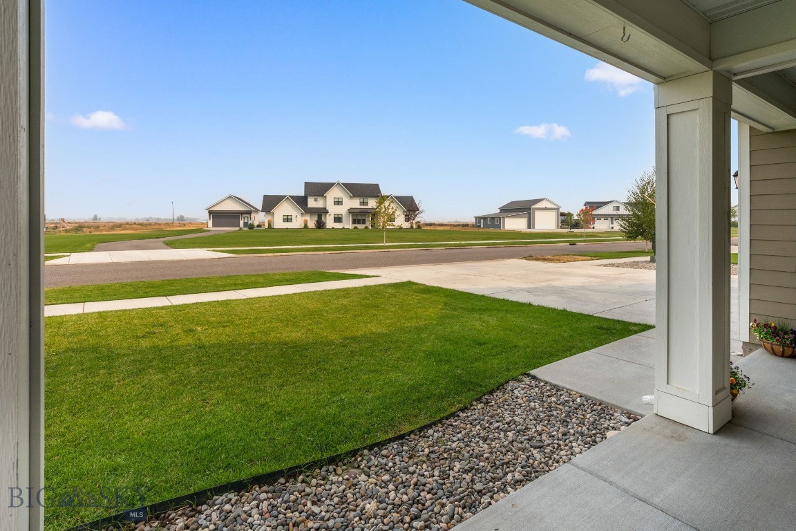 675 Stewart Loop