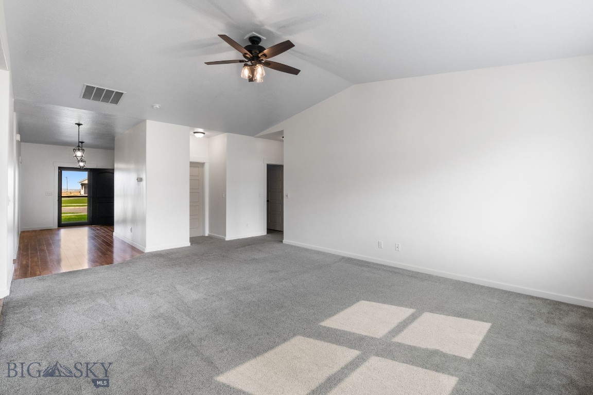 675 Stewart Loop