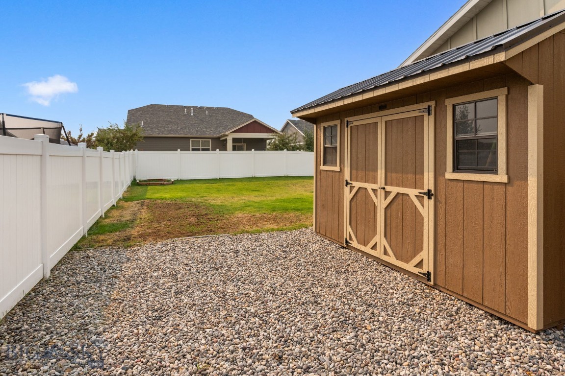 675 Stewart Loop
