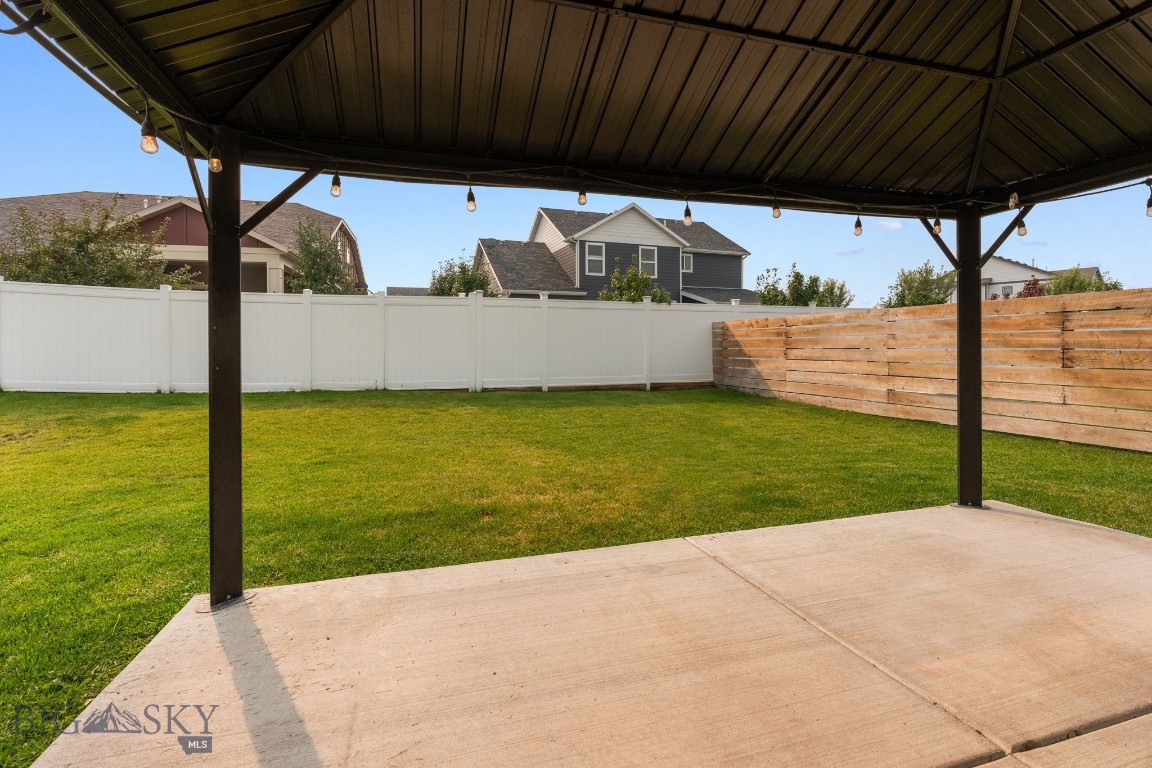 675 Stewart Loop