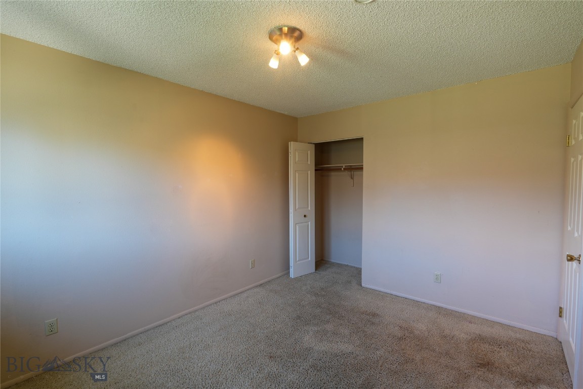 122 S 15th Avenue 6