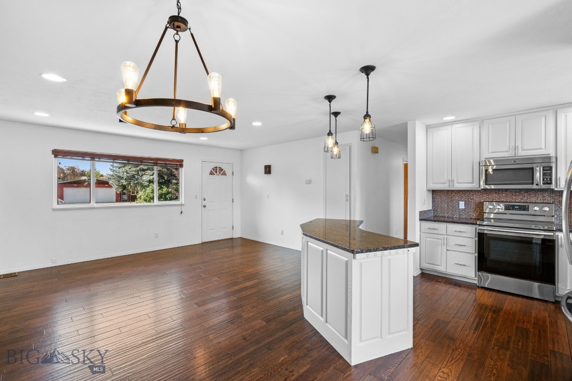 205 W Southview Avenue
