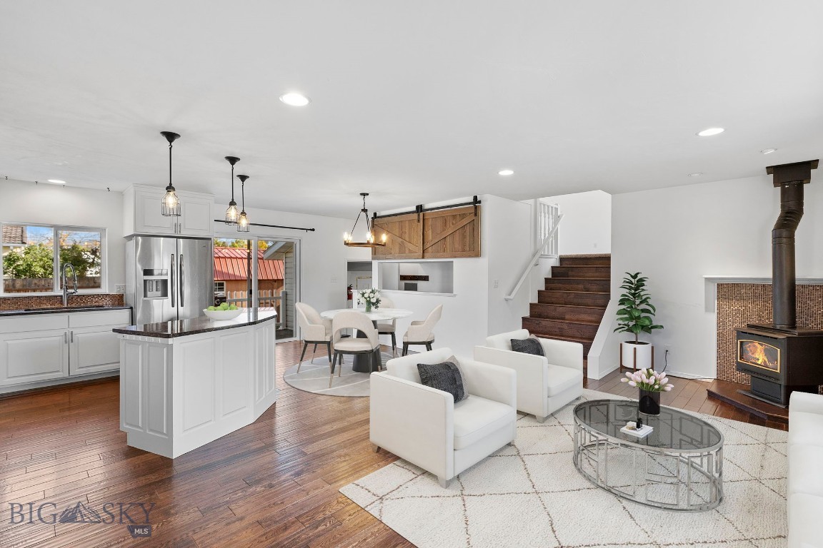 205 W Southview Avenue