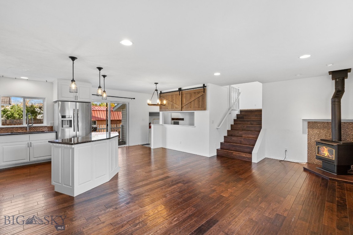 205 W Southview Avenue