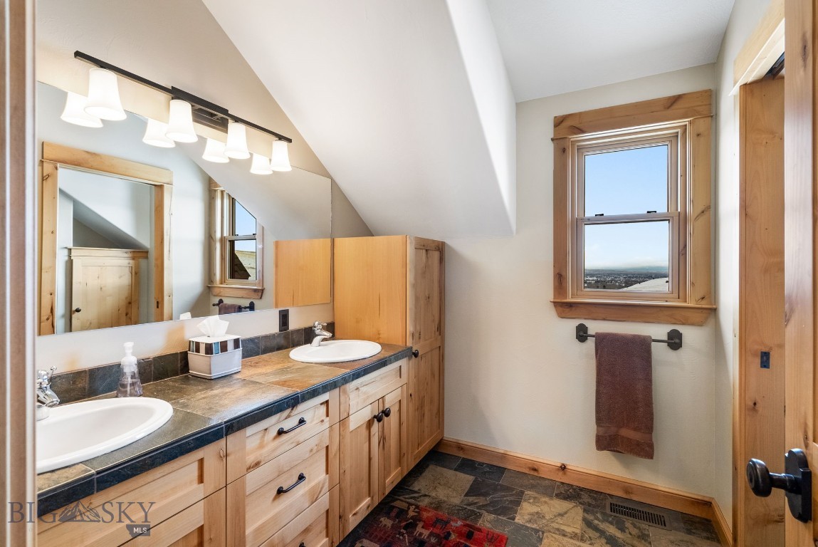 181 Brass Lantern Court