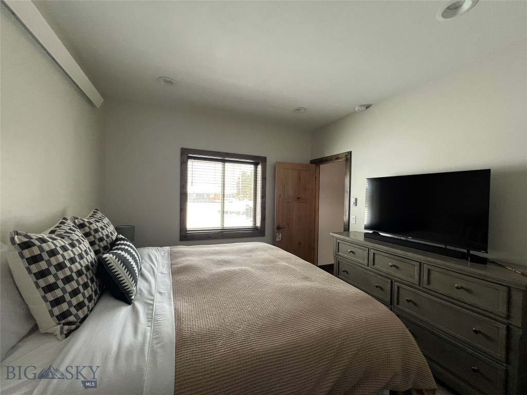 169 & 167 Grizzly Bear Loop