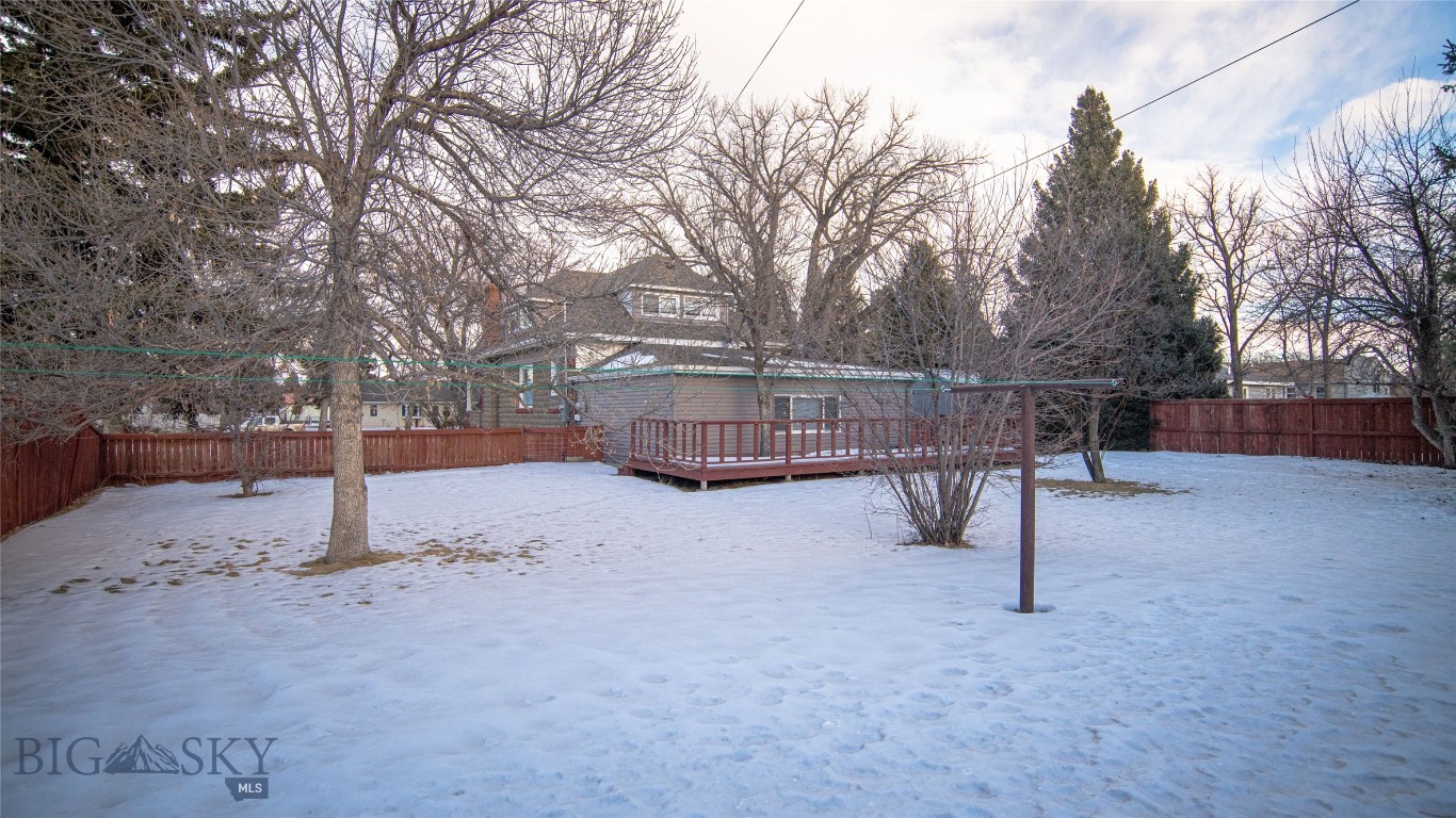 716 Mcleod