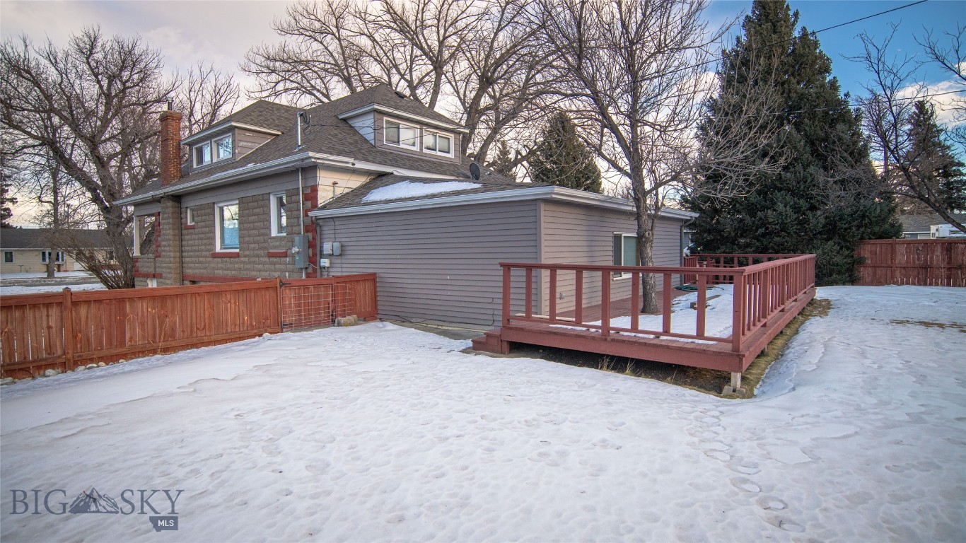 716 Mcleod