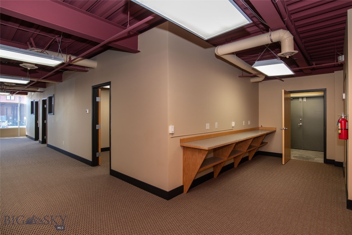 3701 Trakker 1F / 1G