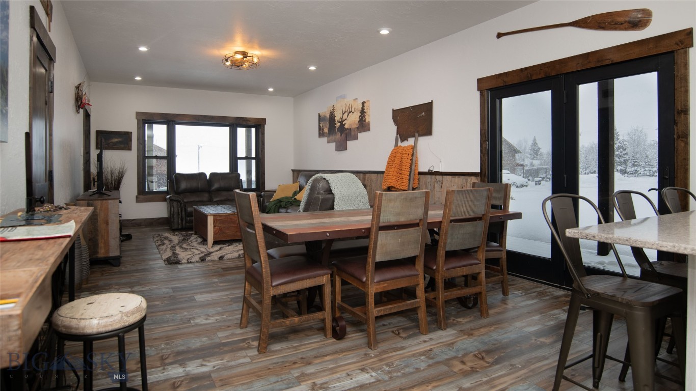 5 Fox Trail Way