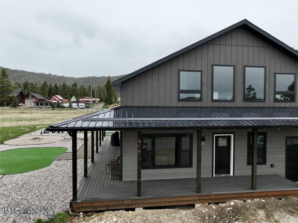 5 Fox Trail Way