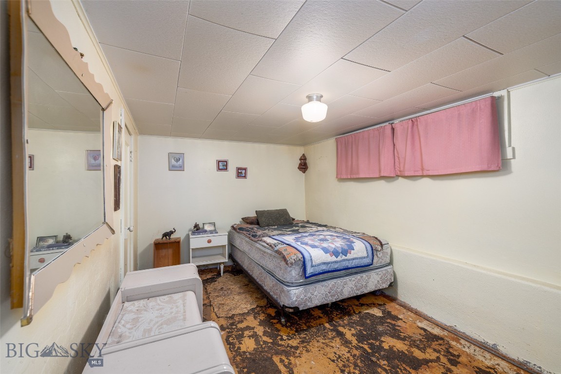 226 S E Street