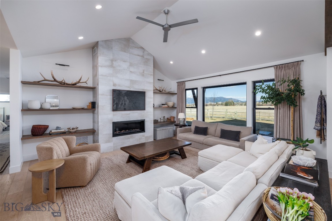 46 Creekbank Lane