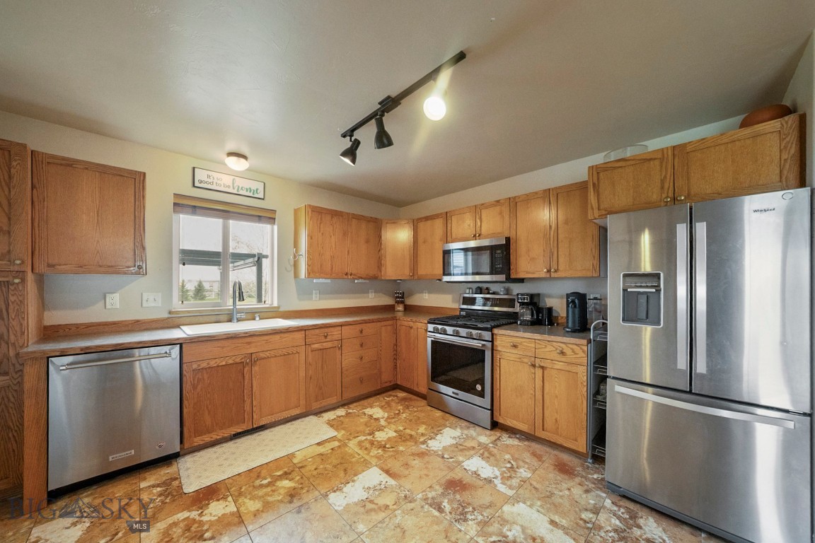 174 Heidi Lane