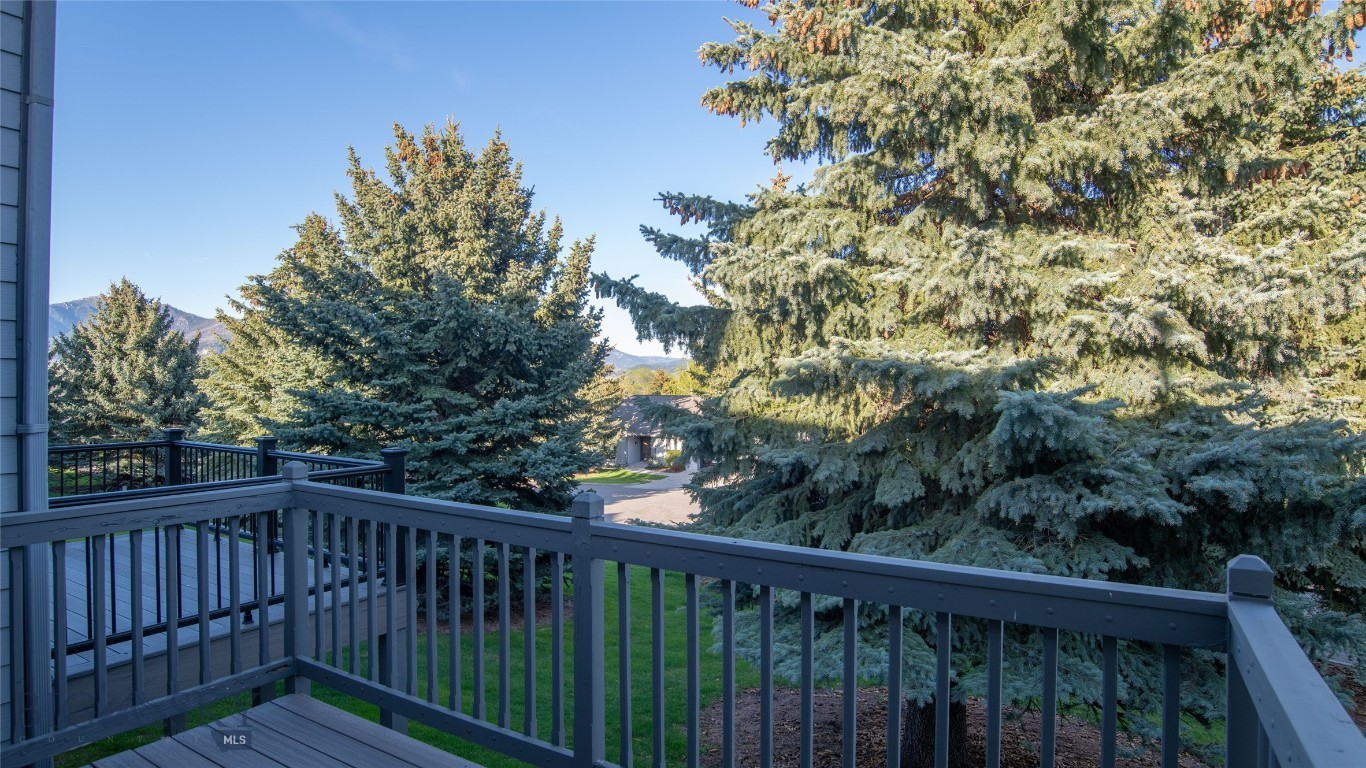 1757 Highland Boulevard 29