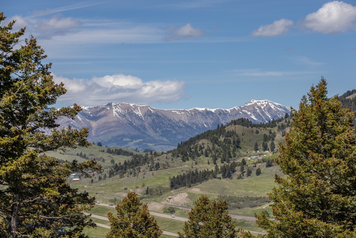 15 AC Elk Ridge Road