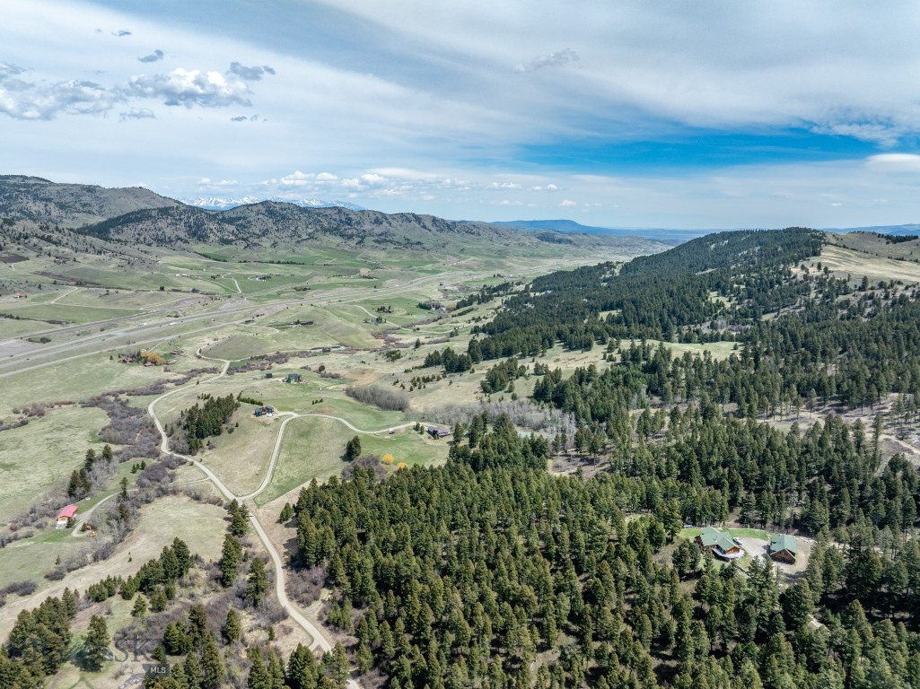 15 AC Elk Ridge Road