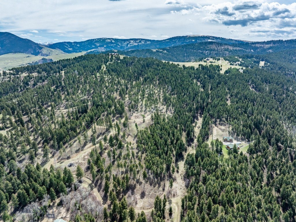 15 AC Elk Ridge Road