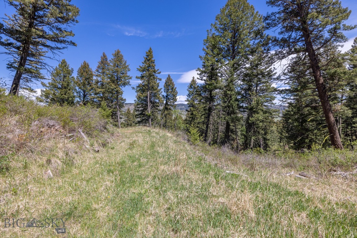 15 AC Elk Ridge Road