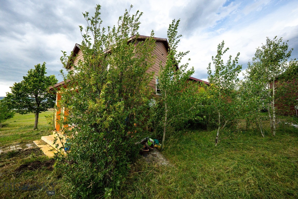 830 N 12th